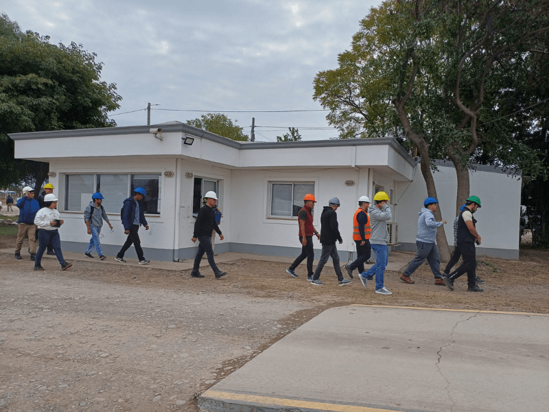Alumnos de Perito